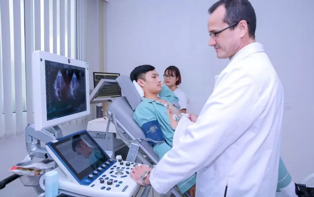 ECG Là Gì? Tìm Hiểu Về Điện Tâm Đồ Trong Chẩn Đoán Tim Mạch ECG Là Gì? Tìm Hiểu Về Điện Tâm Đồ Trong Chẩn Đoán Tim Mạch